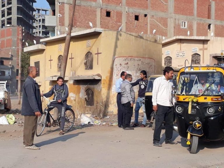مجلس مدينه منيا القمح يحجز 28 توكتوك تنفيذا لقرار المحافظ