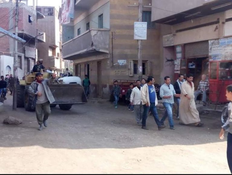 الشناوى يشن حملة مكبرة على الأكشاك المخالفة ببهنباى