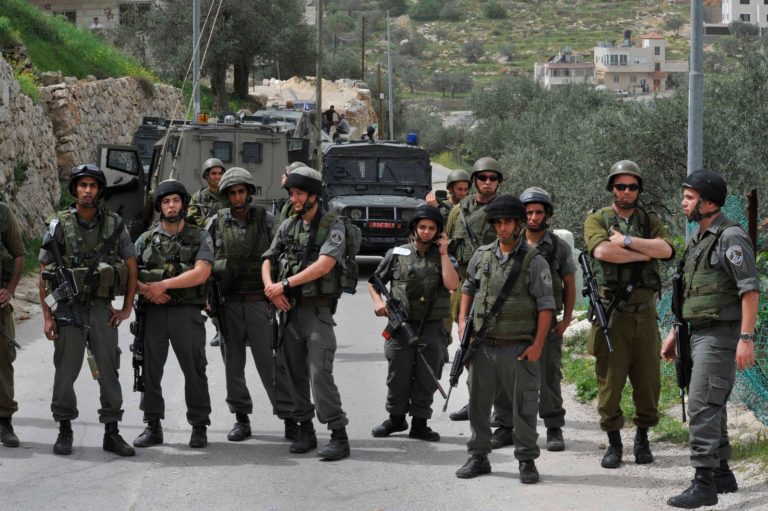 استشهاد فلسطينى بعد اختطافه على يد قوة إسرائيليةخاصة فى رام الله