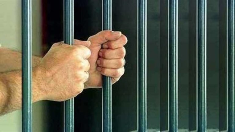 حبس لحام كاوتش أشعل النيران في طفل لسرقة “توك توك”
