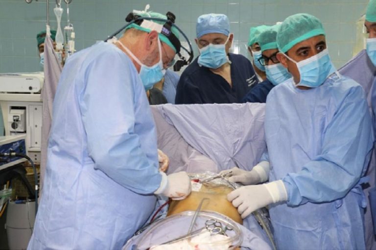 خدمة جديدة لاستخراج الوريد بالمنظار