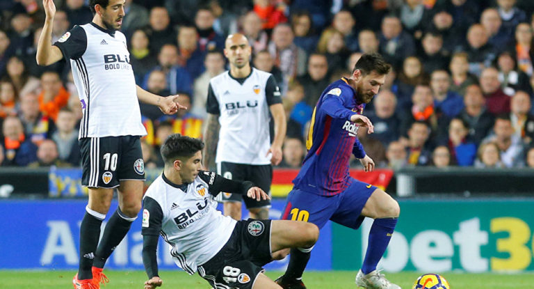 برشلونة ينجو من فخ فالنسيا ويتعادل بثنائية ليو