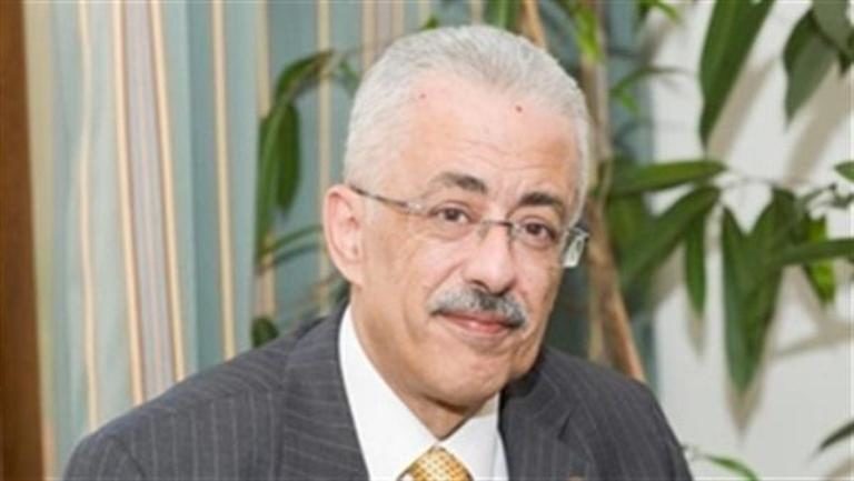 وزارة التعليم تبدأ توزيع التابلت على طلاب أولى ثانوى فى 20 محافظة