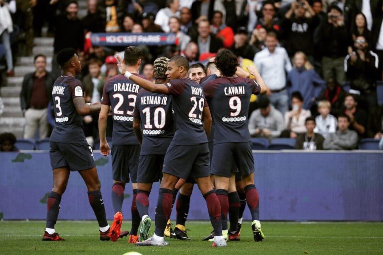 باريس يهزم بوردو بهدف وحيد ويبتعد بصدارة الدوري الفرنسي