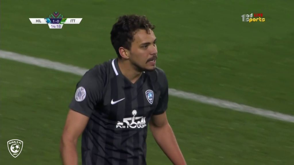 الهلال يقسو علي الاتحاد بثلاثية ويضع قدما في نصف النهائي