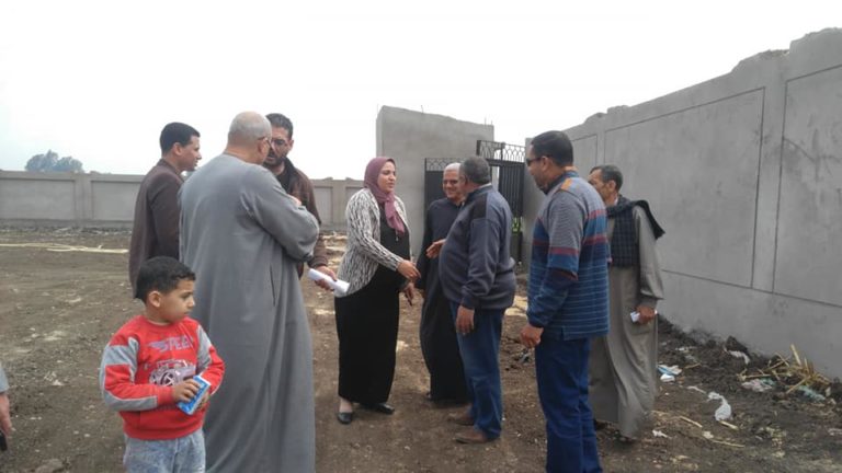 بالصور”عبير تقبية” في زيارة لكفر الغنيمي بمنيا القمح