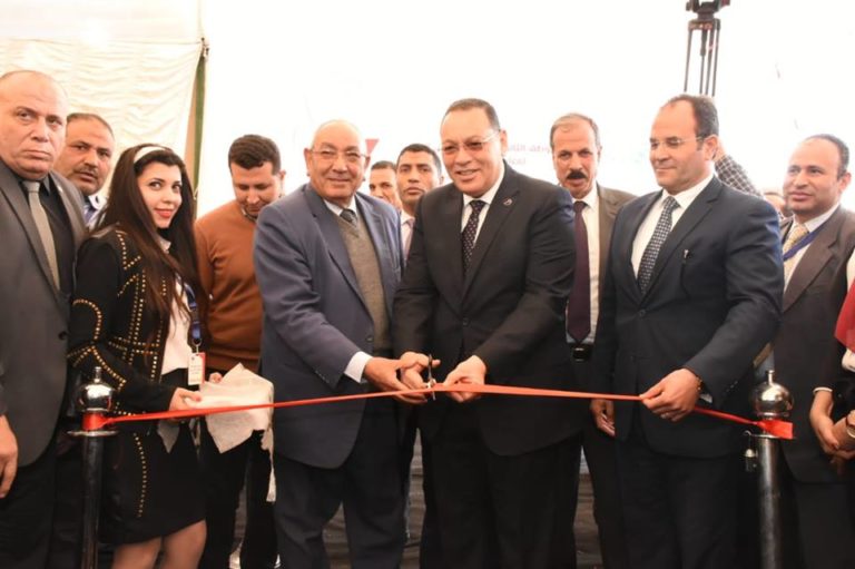 بالصور.. محافظ الشرقية يفتتح ملتقى التوظيف الثالث لمعاهد العبور لتوفير 5 آلاف فرصة عمل بالقطاع الخاص