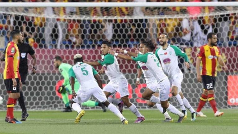 الرجاء يهزم الترجي ويتوج بكأس السوبر الأفريقي