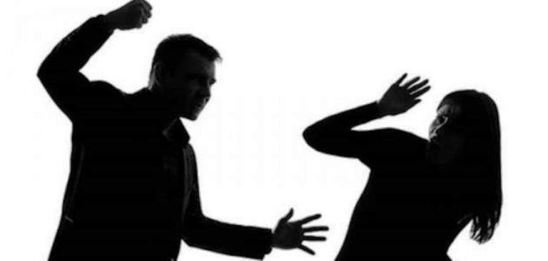زوجة في دعوة خلع .. زوجي مدمن تصوير صديقاته فى أوضاع مخلة