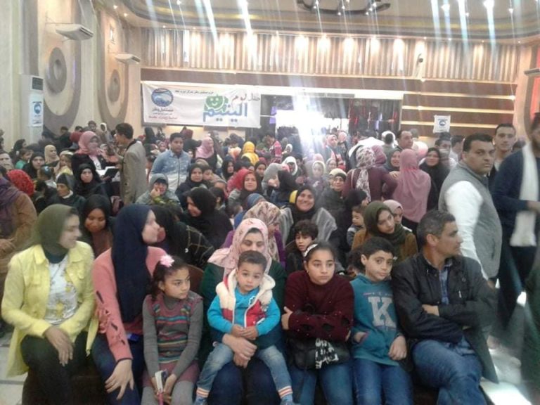 بالصور .. القيادات الشعبيه والتنفيذيه لمستقبل وطن تحتفل بيوم اليتيم بديرب نجم