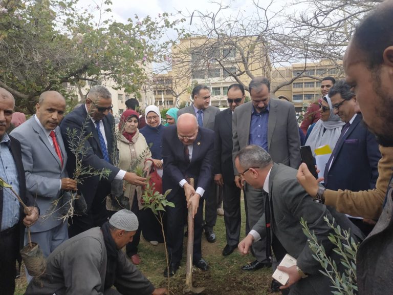 مبادره هنجملها بجامعه الزقازيق