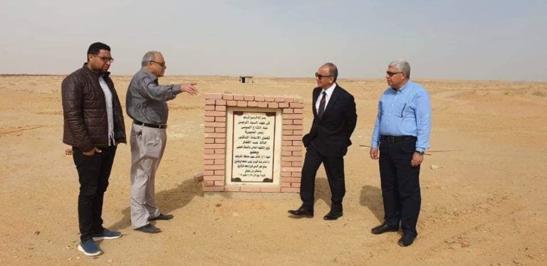 بالصور .. د. عثمان شعلان يزور موقع فرع جامعة الزقازيق بمدينة العاشر