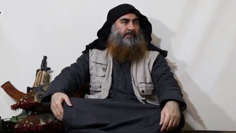 بالفيديو : لأول مرة من 5 سنوات .. البغدادي زعيم “داعش” يظهر من جديد .. شاهد ماذا قال