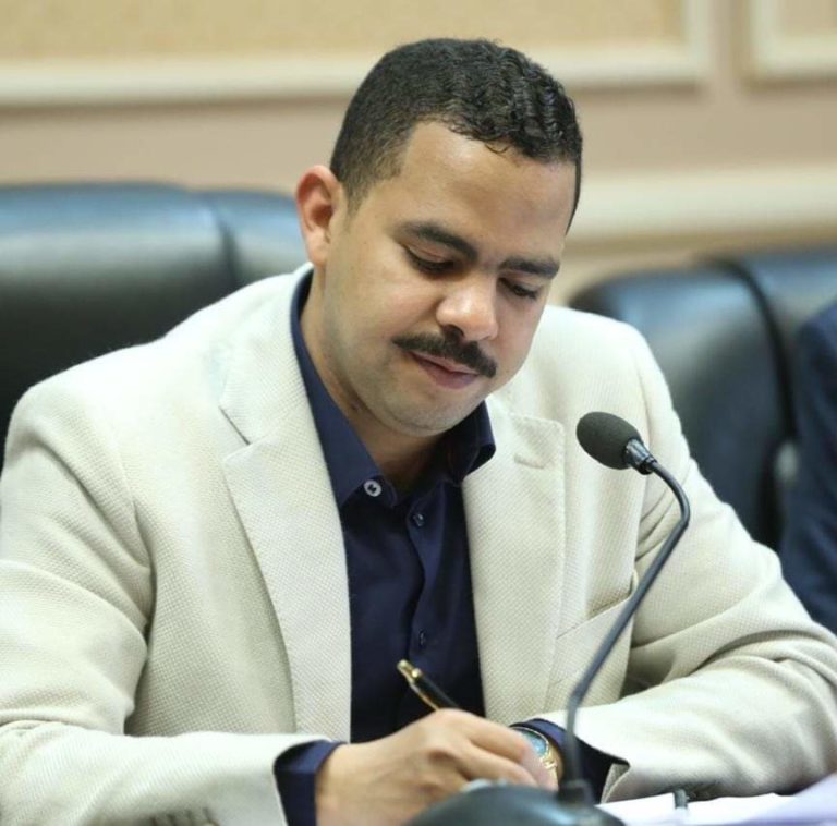 أشرف رشاد” من الشرقية: اتحدى اي حزب في العالم ان يجمع كل هذا الحشد من الشباب