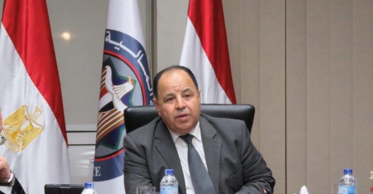 خصم١٠٪ من القيمة «فوب» للسيارات الكهربائية المستعملة عن كل سنة من السنوات الثلاثة التالية لعام الموديل