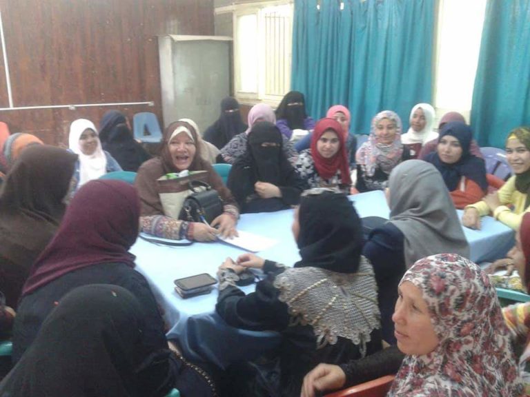 دورات مجانية للخياطة والتطريز لسيدات وفتيات قرية تل روزن بمركز خدمة المجتمع بجامعة الزقازيق