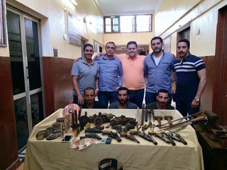 تفاصيل ضبط ورشة لتصنيع الأسلحة النارية بمركز الزقازيق