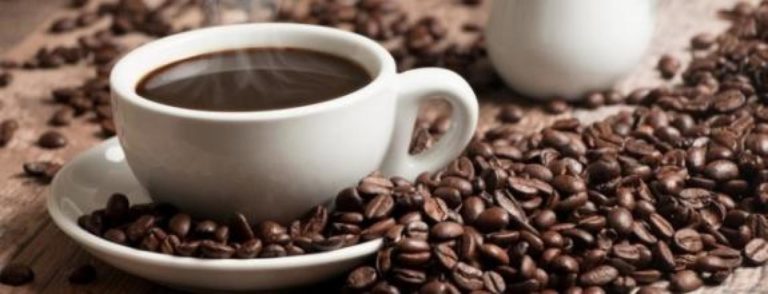 شرب القهوة “معصية وحرام” ! .. وما السر وراء تقديمها في صوان العزاء ؟!