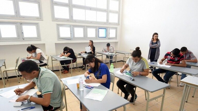 لأول مرة : دولة عربية تقرر تدريس “التربية الجنسية” في مدارسها