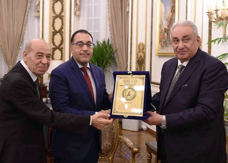 “مدبولي” يستقبل رئيس وأمين عام الاتحاد العربى للتحكيم فى المنازعات الاقتصادية