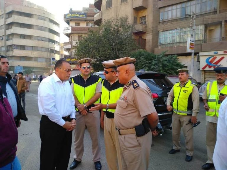 محافظ الشرقية يقود حملة مكبرة لضبط سيارات الأجرة والسرفيس المخالفة بالزقازيق