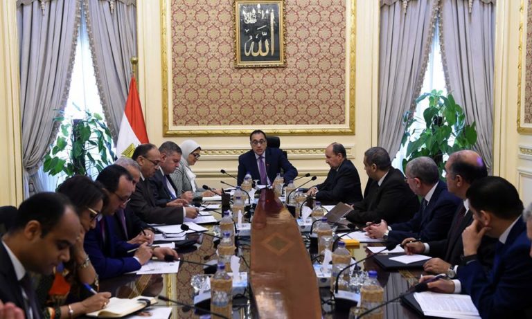 مدبولي: مستعدون لتذليل كافة المعوقات سعياً لزيادة الصادرات بهذا القطاع