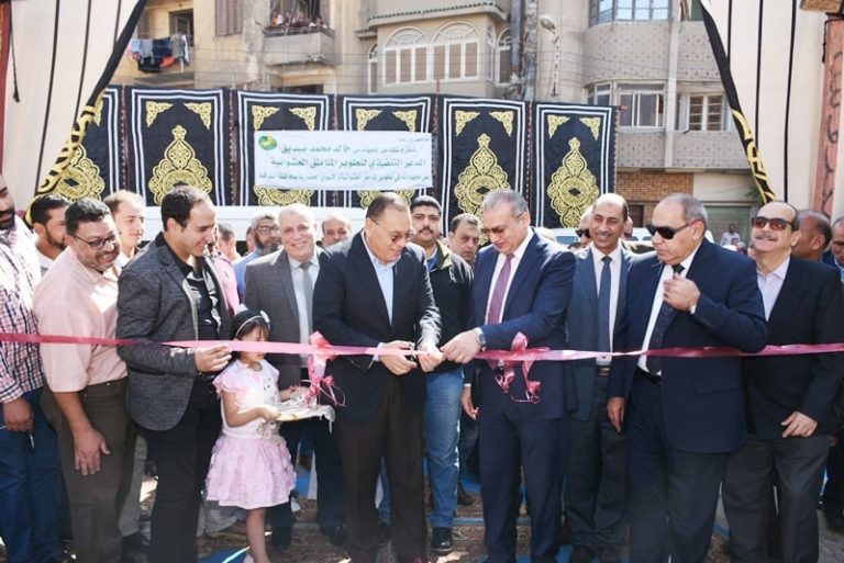  صور..محافظ الشرقية يفتتح سوق الأشراف الحضاري بالزقازيق بتكلفة 4 مليون و 163 ألف جنيه
