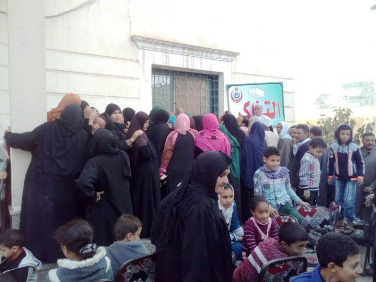 تقديم الخدمة الطبية بالمجان لـ 2298 مواطن بقرية القضاه بمركز كفر صقر بالشرقية