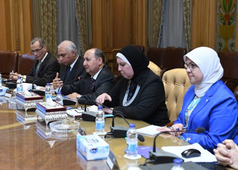 تنفيذاً لتكليفات الرئيس .. اجتماع بالإنتاج الحربي لدعم التصنيع المحلى لمستلزمات ومدخلات الإنتاج