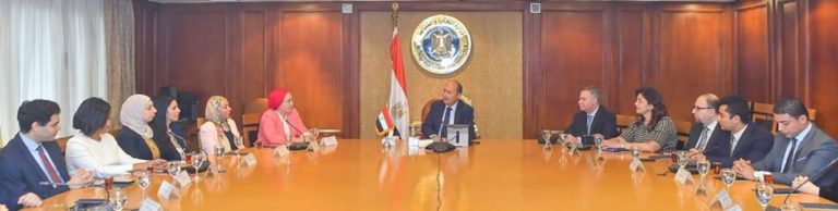 تعزيز التعاون الاقتصادي والتجاري المصري على المستويين الإقليمي والعالمي