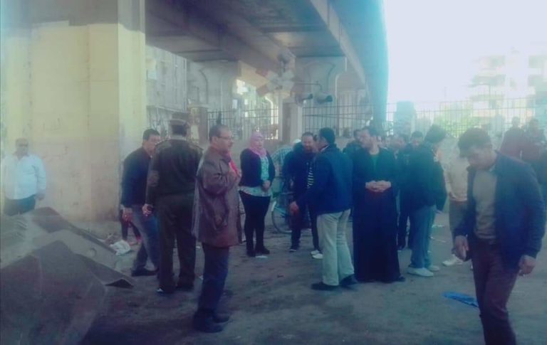 بالصور..حملة مكبرة لإزالة الإشغالات على جانبي الكوبري الجديد