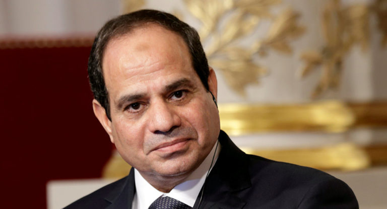 “السيسي” يصدر قرارا بإعادة المصريين من ووهان الصينية على الفور