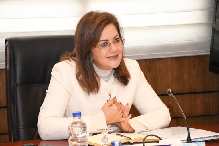 وزيرة التخطيط تلتقي رئيس مجموعة “حسين العمودي وشركاه” السعودية لبحث الفرص الاستثمارية للشركة في مصر