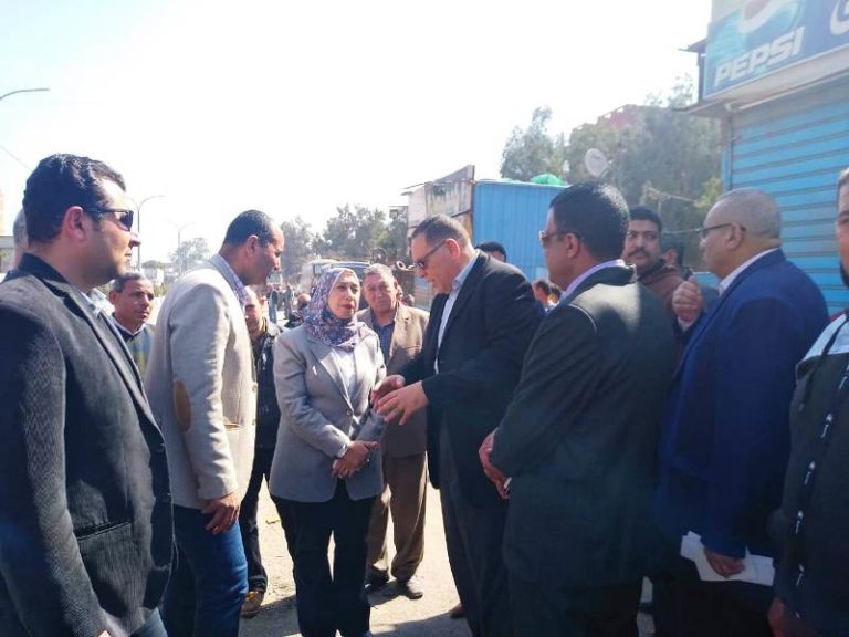 محافظ الشرقية يقود حملة مكبرة لإزالة الأكشاك المخالفه ورفع القمامة والإشغالات بشوارع مدينة بلبيس