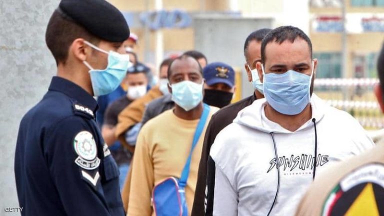 الكويت تعلن إجراءات جديدة للحد من انتشار كورونا