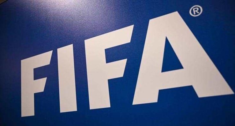 الفيفا يقر 5 تغييرات فى المباريات حال عودة الدورى