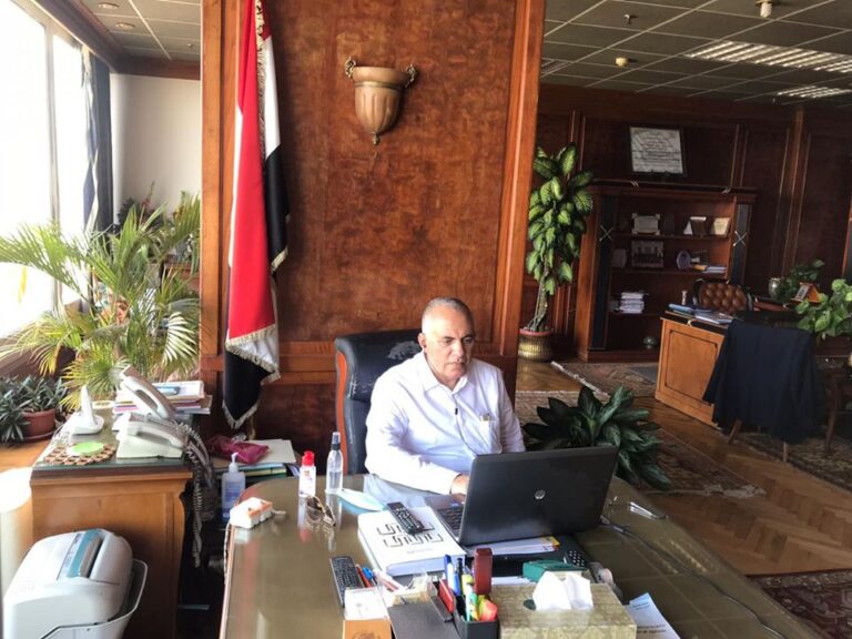 وزير الري يجتمع بوكلاء الوزاره في جميع المحافظات لمتابعة أعمال الموقف التنفيذي لمشروع تأهيل الترع ومشروع الري الحديث