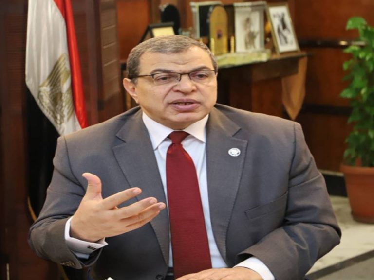 القوى العاملة: اتفاقية عمل جماعية يستفيد منها 1144 عاملًا