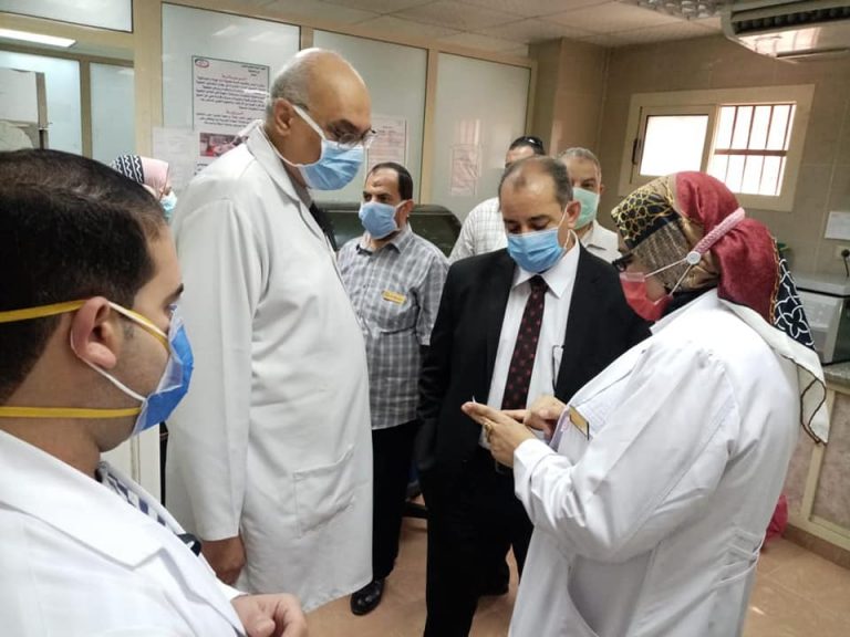 الدكتور جمال سلامة  يتفقد سير العمل في مستشفى المبرة بالزقازيق