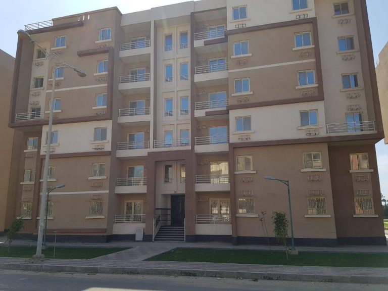 وزير الإسكان: اليوم بدء تسليم 480 وحدة سكنية بمشروع “الإسكان المميز” بمدينة دمياط الجديدة
