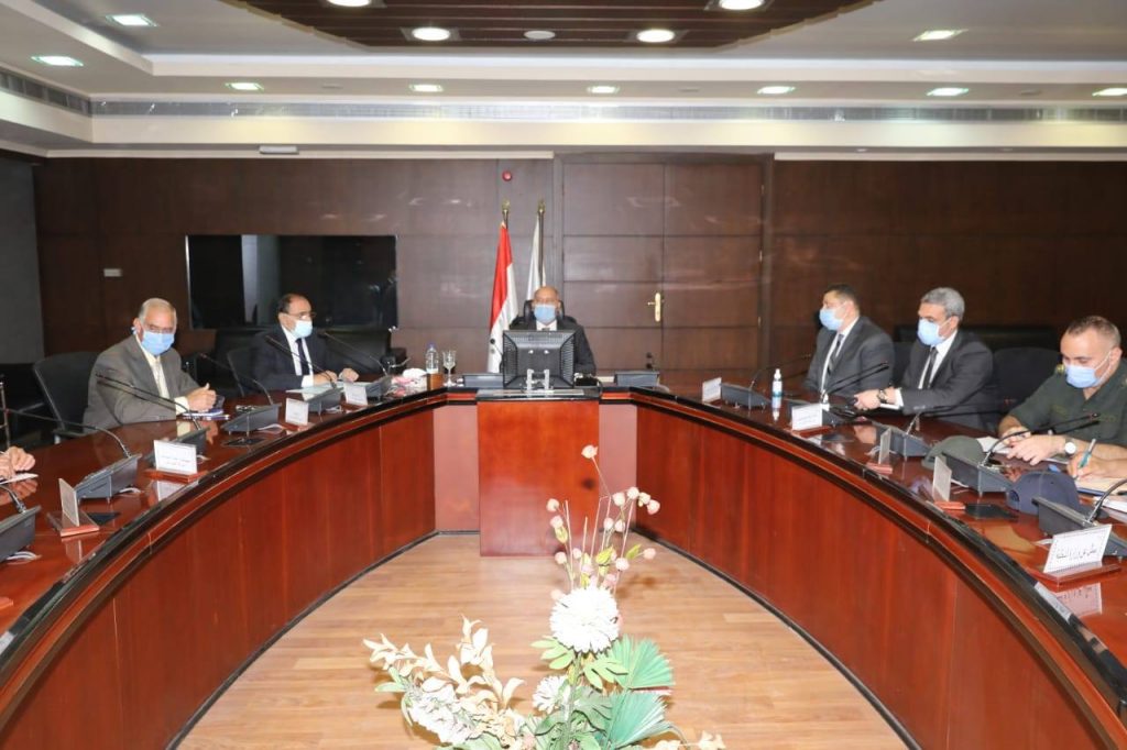 فى إطار توجيهات القيادة السياسية بسرعة البدء في تنفيذ مشروع منظومة النقل الذكي على الطرق