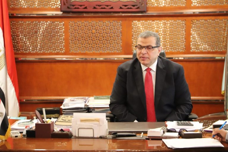 تنفيذا لتوجيهات السيسي.. صرف مرتبات العمالة المنتظمة  المتضررة من فيروس كورونا