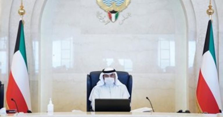  الاستغناء عن 50% من العاملين الوافدين بالكويت خلال الـ 3 أشهر المقبلة