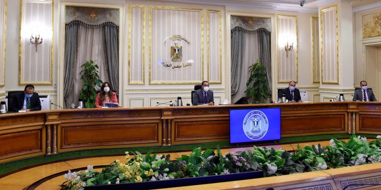 رئيس الوزراء يتابع المشروعات التنموية والخدمية في محافظة جنوب سيناء