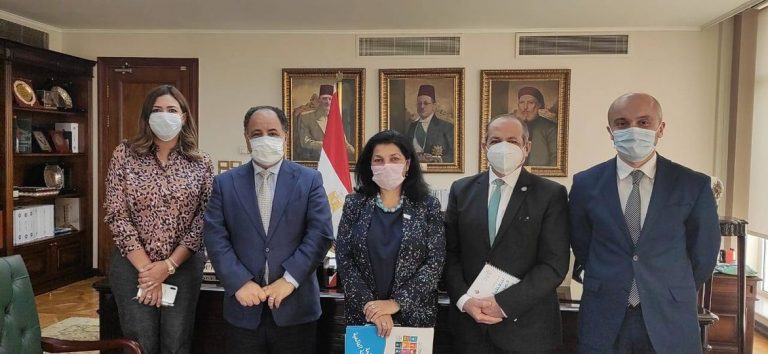 وزير المالية ورئيس الهيئة العامة للتأمين الصحى الشامل.. لوفد منظمة الصحة العالمية: