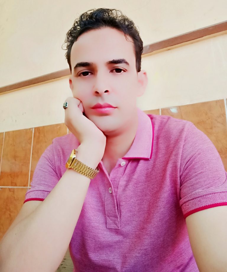 الكاتب الصحفي هلال زايد