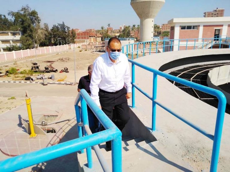 محافظ الشرقية يتفقد إنشاء محطة مياه شرب أبو كبير بتكلفة 325 مليون جنيه ويتابع أعمال لجان التصالح بالمركز التكنولوجي