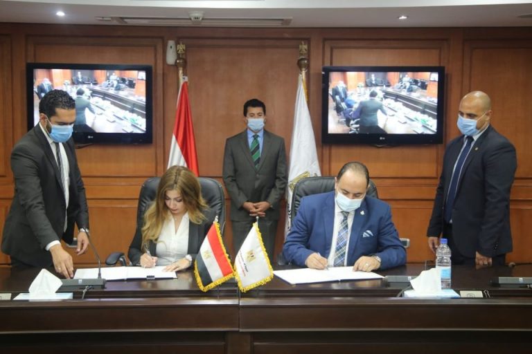 وزارة الشباب والرياضة توقع بروتوكول تعاون مع الاتحاد العربي للتسويق والاستثمار الرياضي