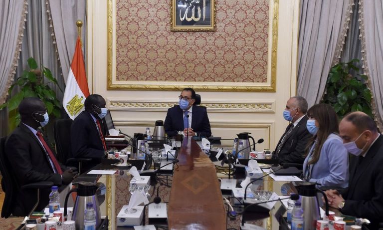 رئيس الوزراء يلتقى وزير الرى لجمهورية جنوب السودان