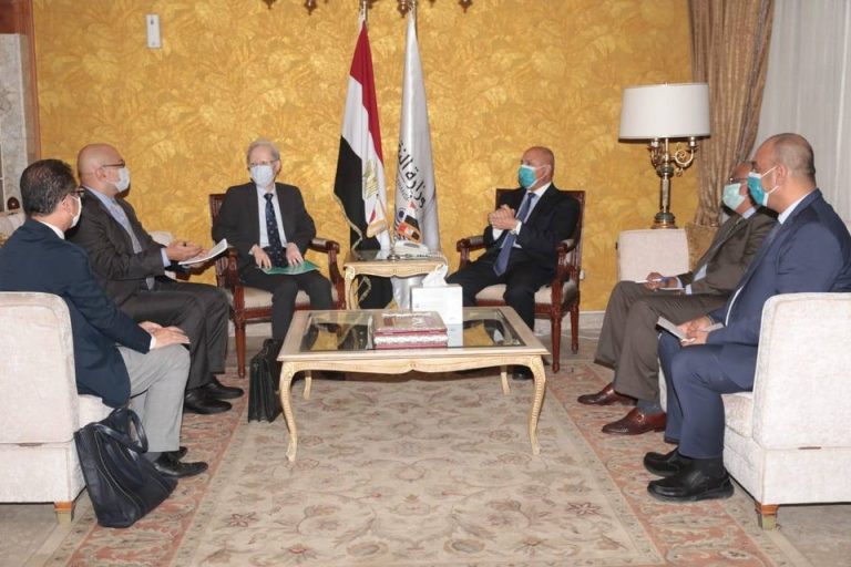 خلال اجتماع وزير النقل مع السفير الياباني ووفد الجايكا بمصر – الاتفاق على سرعة نهو كافة الإجراءات الخاصة ببدء أعمال تنفيذ الخط الرابع لمترو الأنفاق